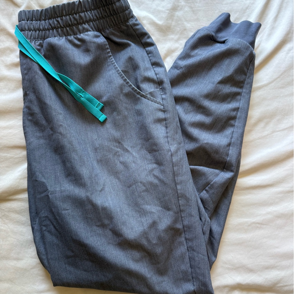 Figs scrub joggers